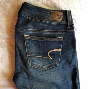 AE Kick Boot Jeans // Size 4